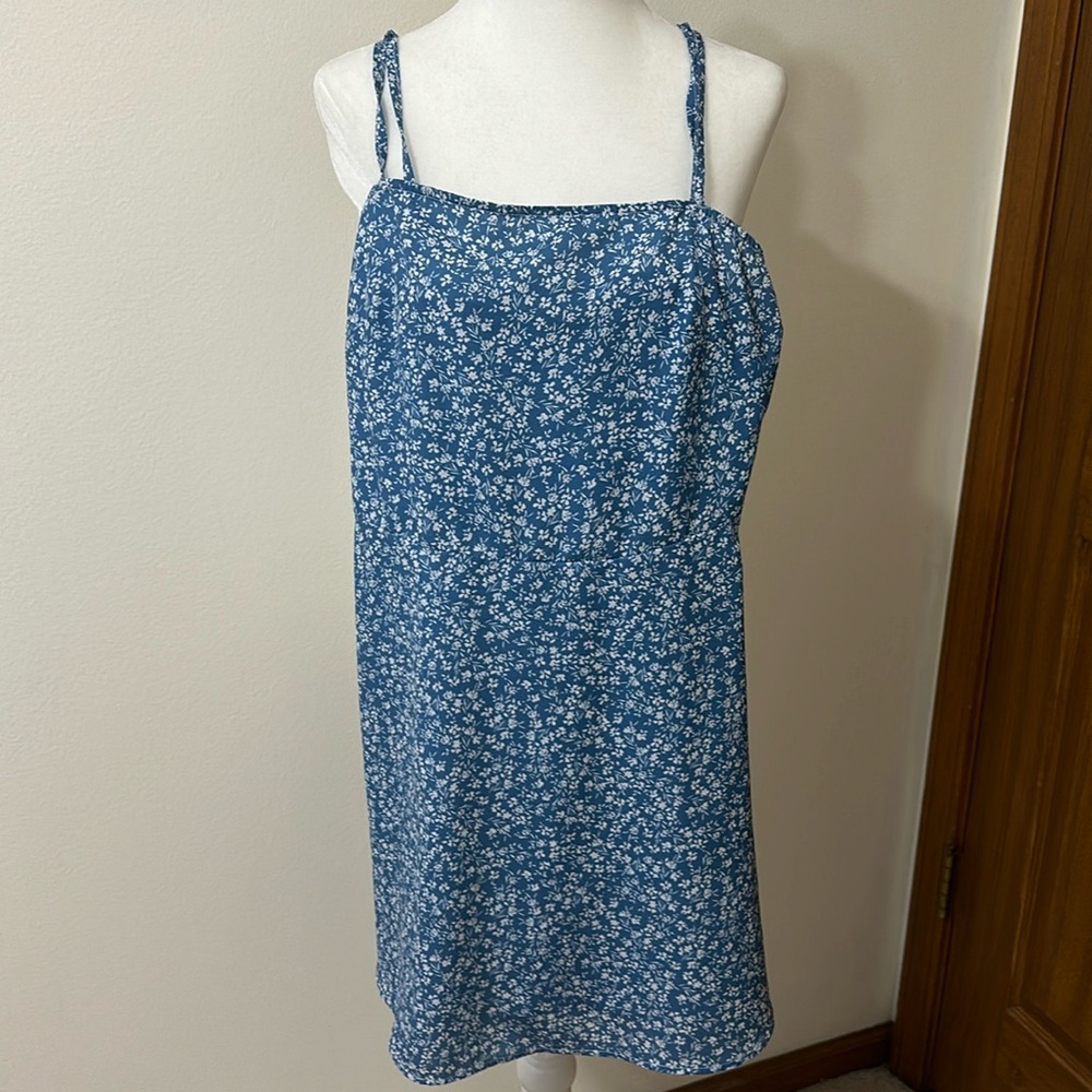 Cute short dress perfect for summer size XS